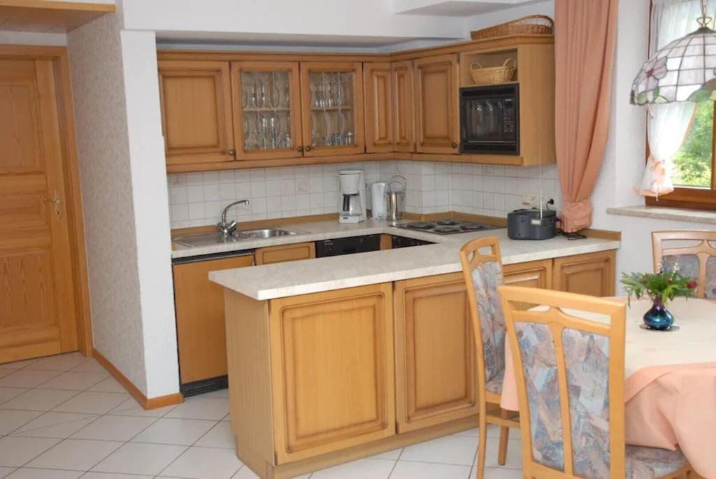 Oberbauernhof - Wohnung "Am Garten" -- Moderne Fewo Im Schoenen Schwarzwaldhaus グータッハ エクステリア 写真
